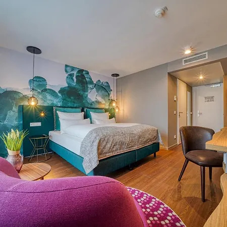 Vienna House Easy By Wyndham 4*