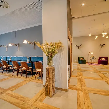 Vienna House Easy By Wyndham 4* Фрайбург