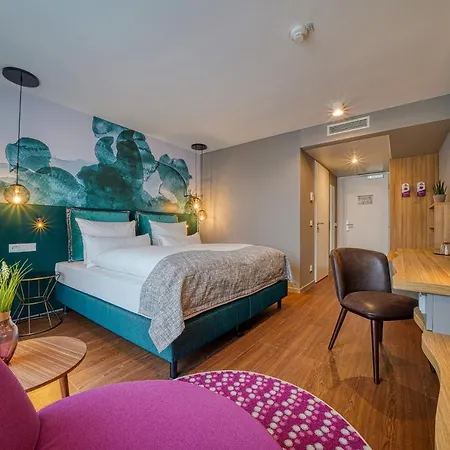 Hotel Vienna House Easy By Wyndham 4*