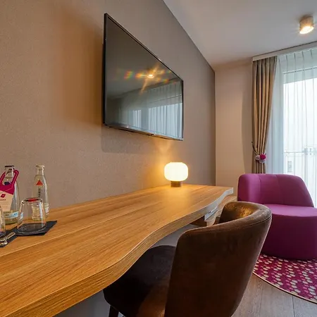 Отель Vienna House Easy By Wyndham 4*