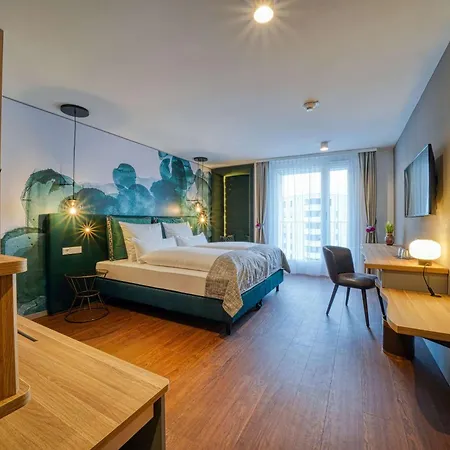 Hotel Vienna House Easy By Wyndham 4*