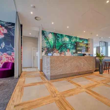 Vienna House Easy By Wyndham 4*