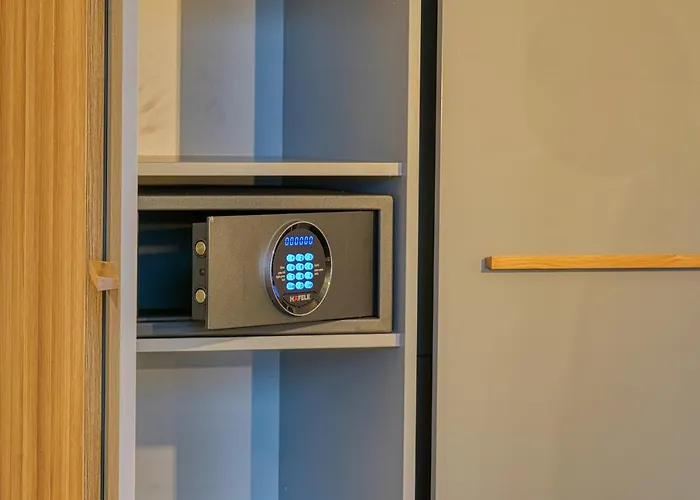 Hotel Vienna House Easy By Wyndham 4*