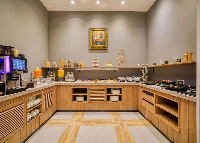 Hotel Vienna House Easy By Wyndham 4*